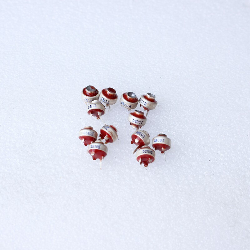 New Stock Silver CY4 CY4 C51P C51P D510P D200P D200P Newbutton -style Capacitor