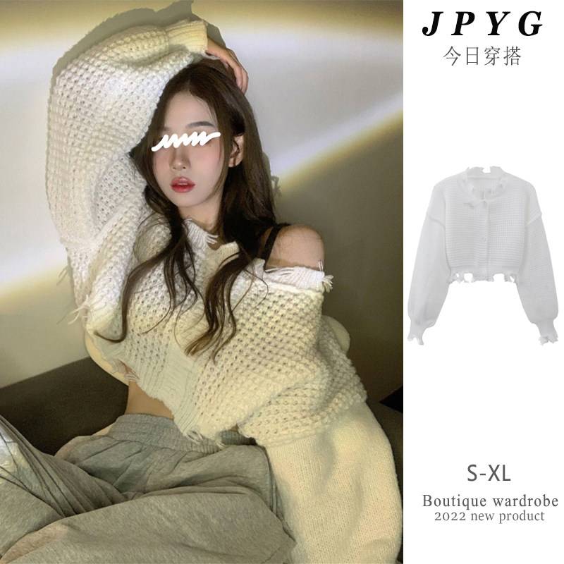 Short hollow sweater women's 2021 autumn and winter new loose and slim design niche knitted cardigan top