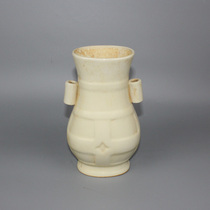 The Five Famous Kilns of the kilns of the kilns with double-ear bottle opening and engraving lettering ancient and antique collection of ancient porcelain unearthed porcelain