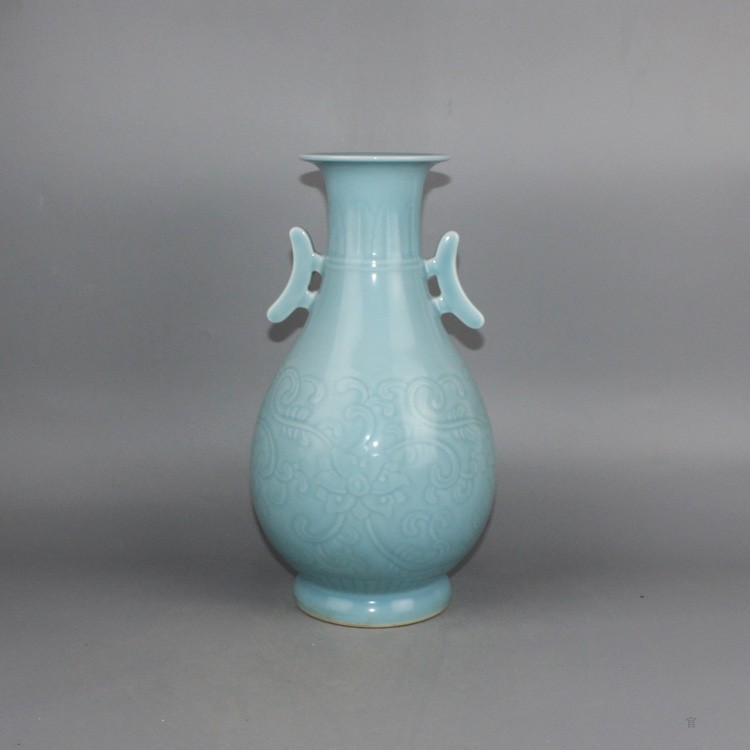 Clear Sky Blue Glaze Engraving Flowers Double Ear Bottle All Hand Carved Antique Collection Antique Collection Home Swing Accessories Boutique High-end Porcelain
