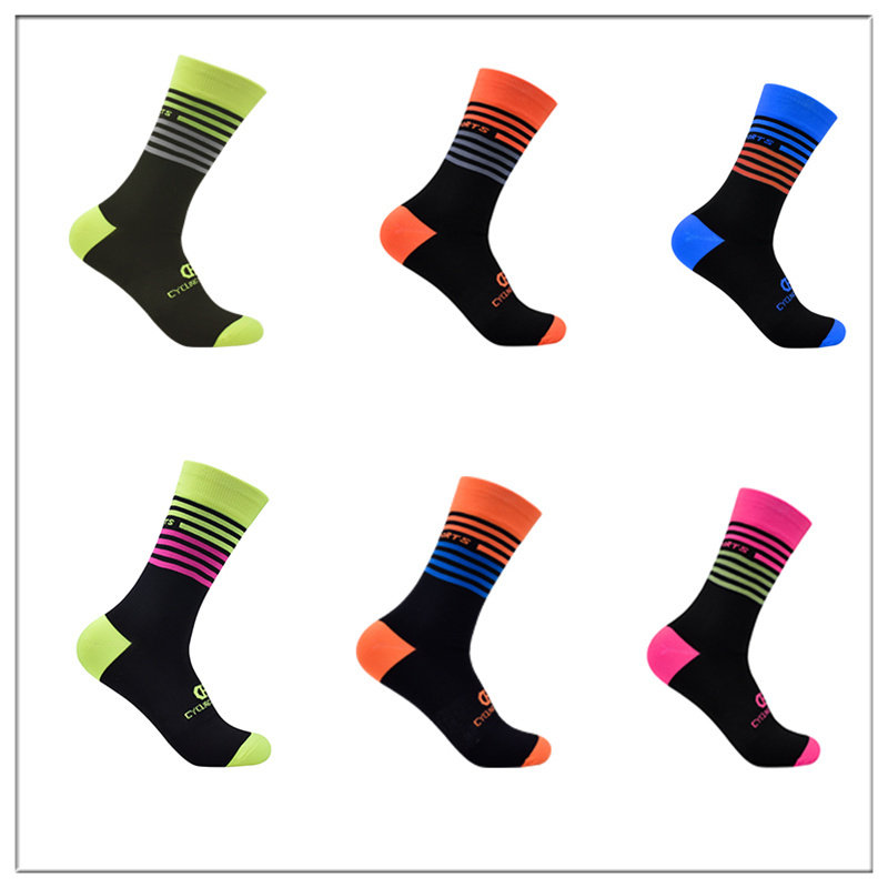 (Special combination)New mid-tube riding socks personality outdoor running basketball sports men's and women's four-season socks