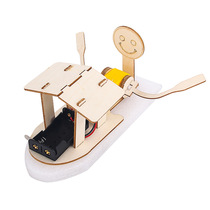 Technology small production DIY electric sliding boat Primary School students science experiment small invention science and education toy stem education