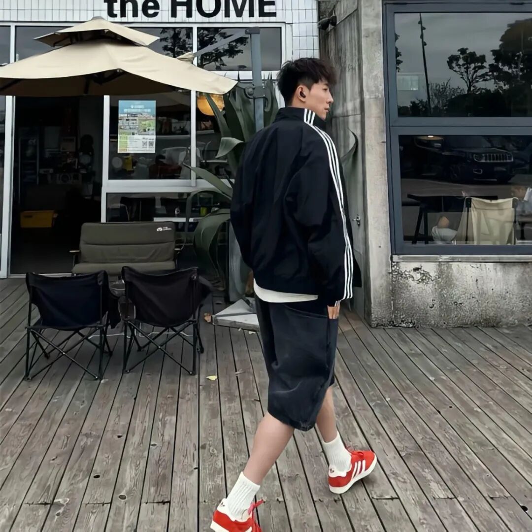 潮人男装工厂店的LOGO