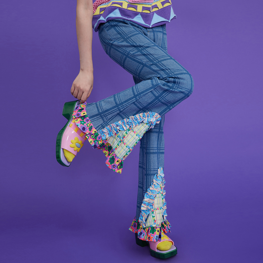 【hai/ハイ】Elouise ハイウエスト チェック柄 フレアパンツ hai/ハイ】Elouise ハイウエスト チェック柄 フレアパンツ