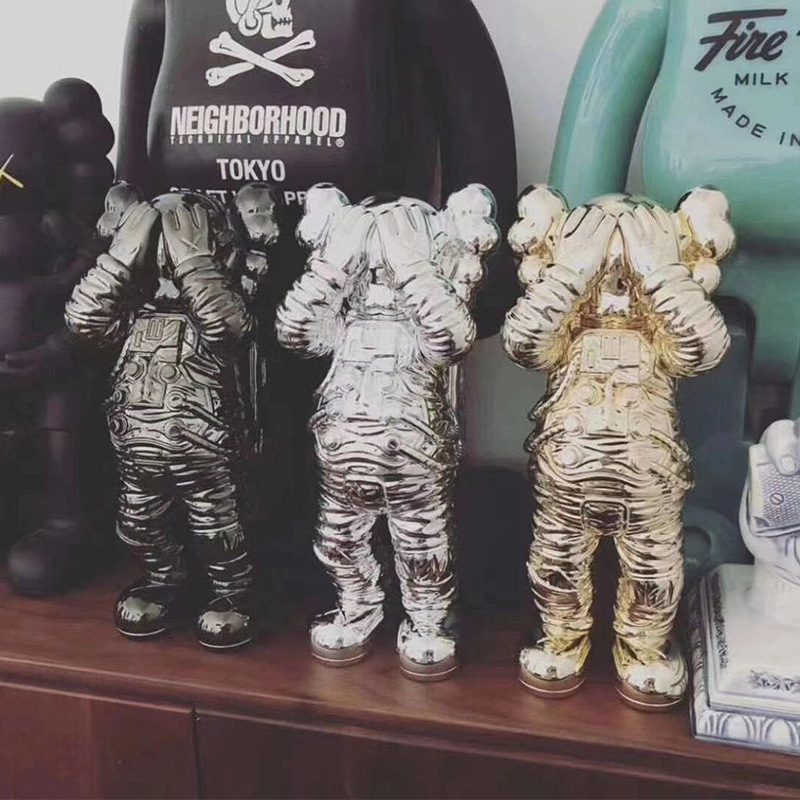 mand Cowes XX space doll handmade doll toy trend tide brand table top ornament tide play astronaut