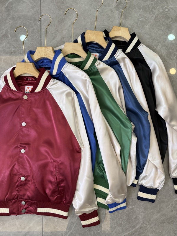 Japanese Wundou Retro Satin Baseball Jacket American Raglan Sleeve Preppy Style Jacket Couple Casual Coat
