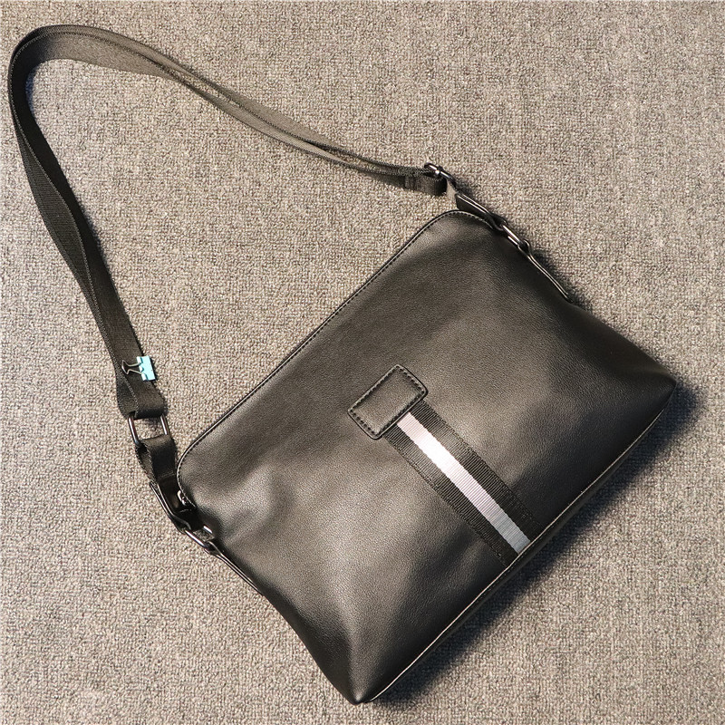 Brief About Men's Bag Men Business Package 2019 New Outdoor Pitched Satchel Fashion Trends Large Capacity Students Single Shoulder Bag