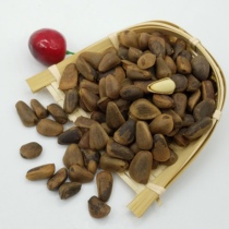 Northeast Xinganling specialty wild big pine nuts opening 500g hand peeling raw red pine nuts are delicious