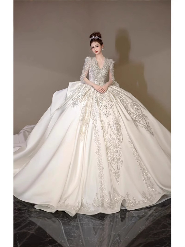 2025 New French Light Wedding Dress Long-Sleeved V Neck Welcome Satin Wedding Dress Heavy Industry Luxury Large Tail High-End Texture