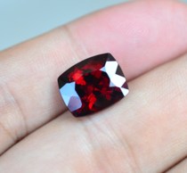 Natural Madagascar garnet bare stone ring surface super gorgeous full fire naked eye flawless 8 95 carats send certificate