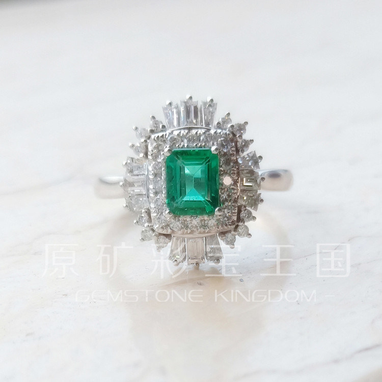 Raw mineral color gem Natural emerald Oil-free Very fine oil bare stone inlaid custom ring custom detailed customer service