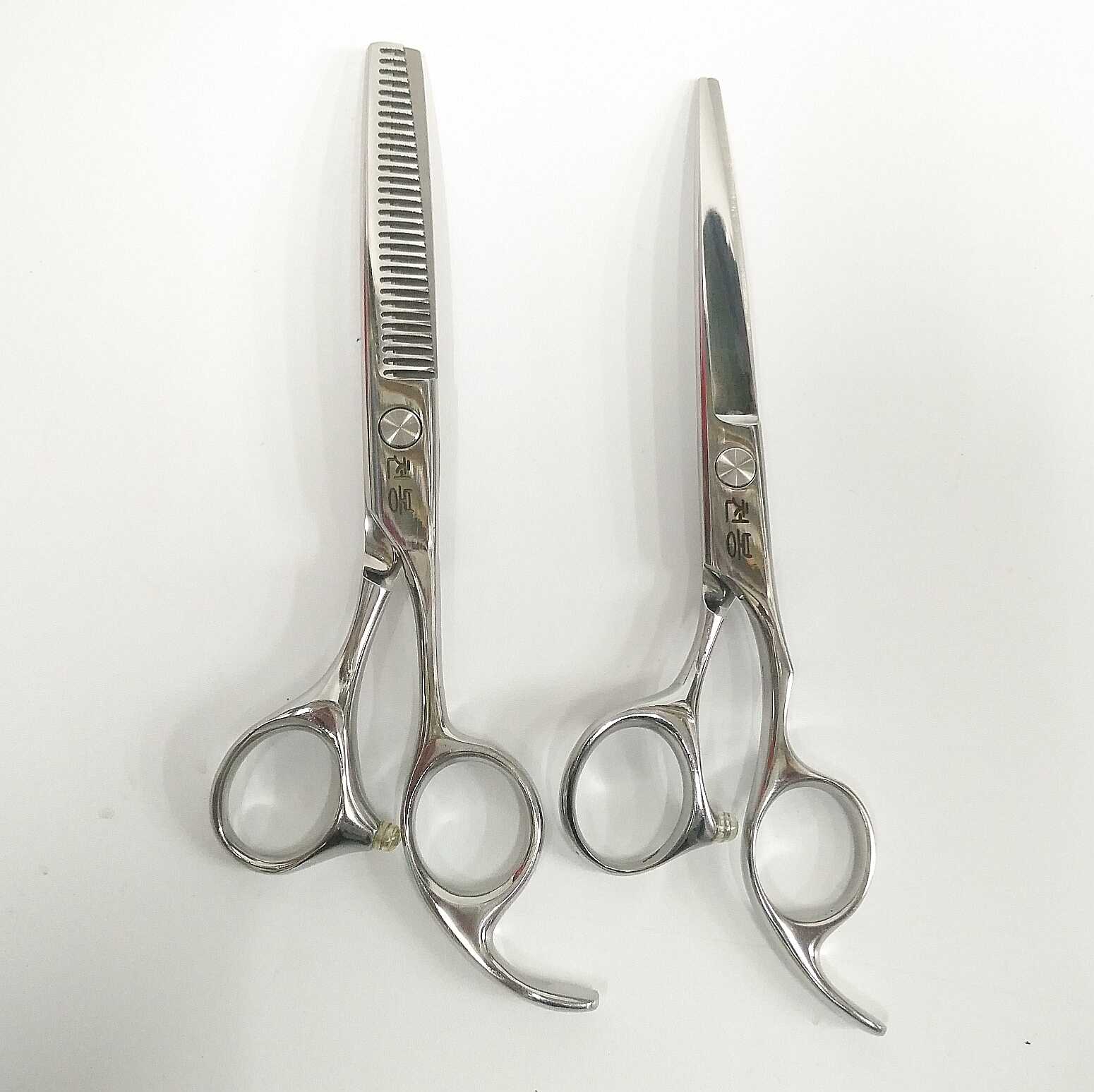 [USD 18.07] Jin Run Haircutting Scissors Hair Scissors Flat Tooth