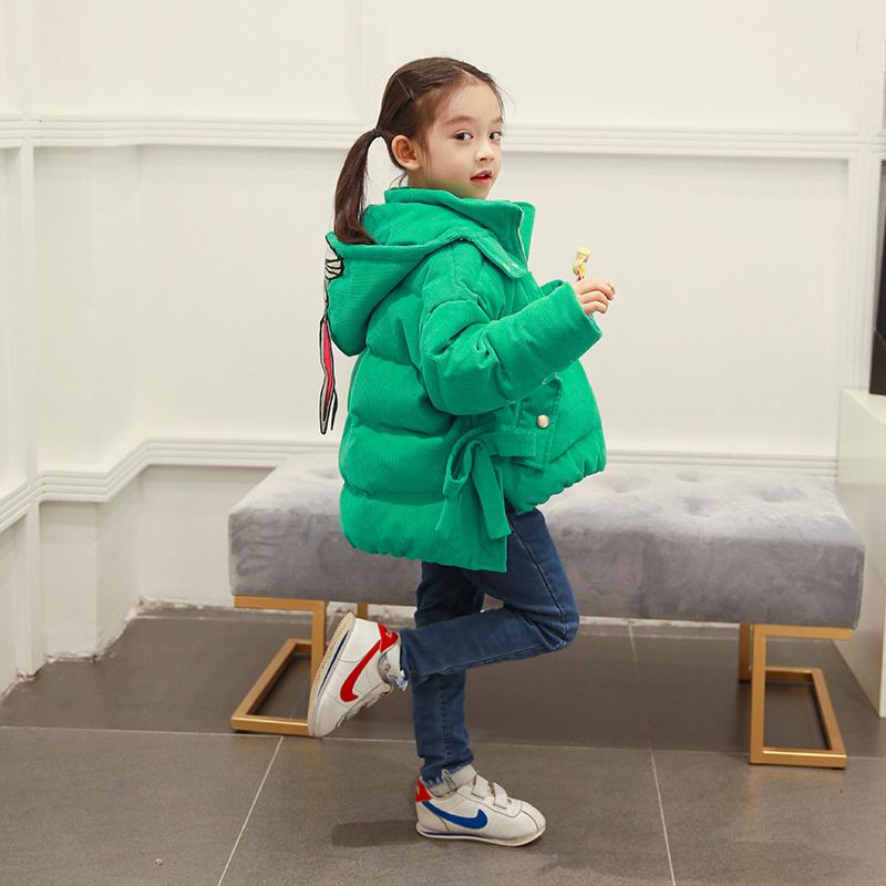 Girls quilted jacket 2020 winter new original Western school embroidered hooded corduroy thickened cotton clothing jacket tide