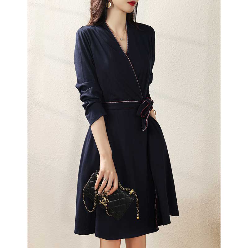 Mularsa Method Style Little Subspring Ocean Dress Woman 2022 Spring collection waist display slim V collar Lacing Temperament Skirt