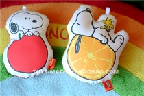 SNP0258 Daily 2016 Peanuts SNOOPY Snoopy Fruit Series PU Ornament