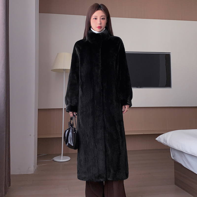 2026 Winter New Imported Velvet Mink Coat for Women, Full Mink Long Style with Stand Collar, Fashionable and Youthful Mink Fur Coat 2026 Winter New Imported Velvet Mink Coat for Women, Full Mink Long Style with Stand Collar, Fashionable and Youthful Mink Fur Coat