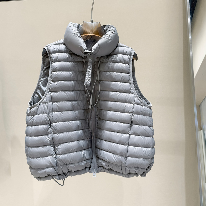 90% White Duck down Ribbed Stand Collar down Vest for Women, Short Lightweight down Vest, Sleeveless Jacket for Autumn and Winter 90% White Duck down Ribbed Stand Collar down Vest for Women, Short Lightweight down Vest, Sleeveless Jacket for Autumn and Winter
