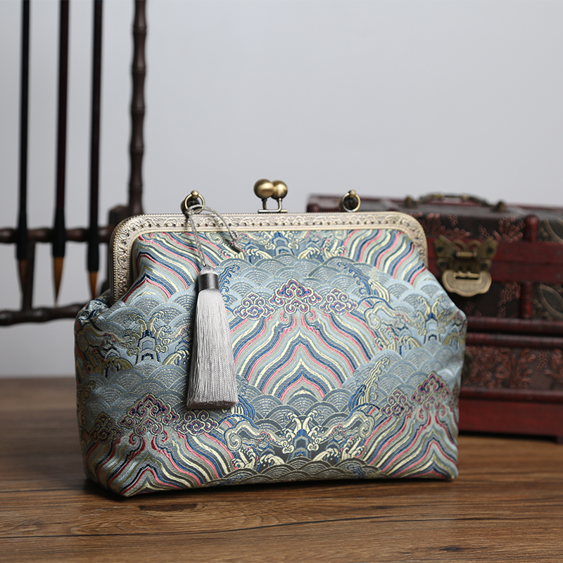 Lianruo handmade custom silk brocade retro sea cliff pattern cheongsam bag female 2018 new portable temperament mouth gold