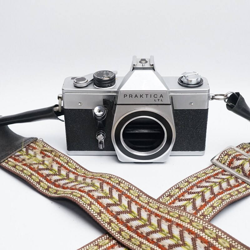 M42 mouth German Parka Baijia Praktica LTL flower strap 135 film camera function is normal to shoot