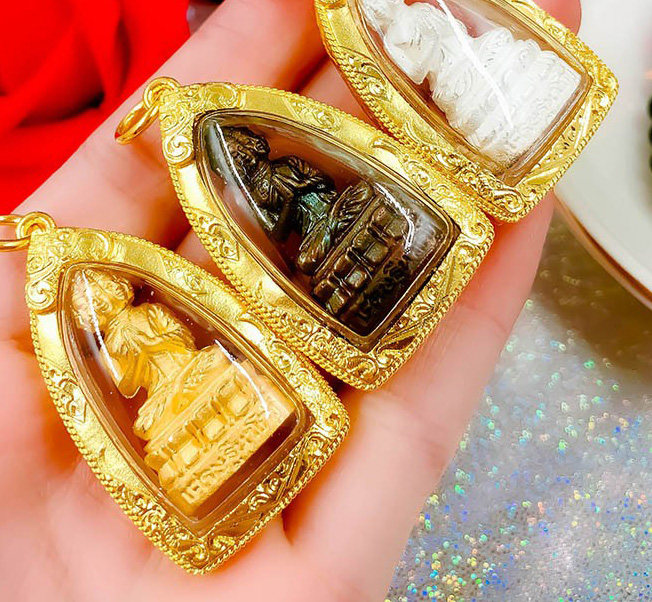 Thai craft card Foal truffle Lily Buddha Taekaku Key Pendant Hang Pendant