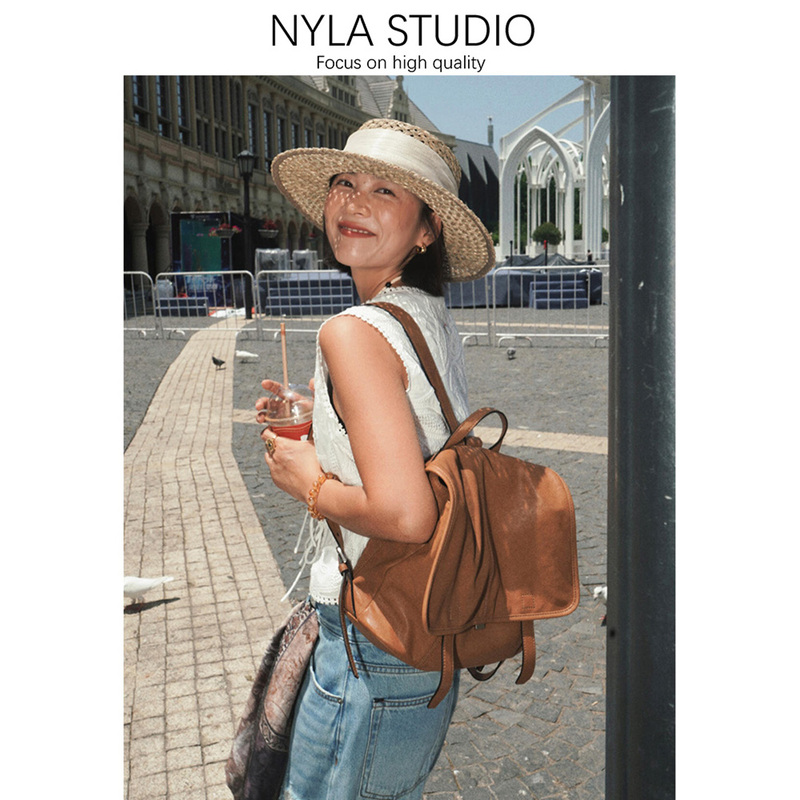 Vegetable-Tanned Sheepskin Messenger Backpack, Song Jia's Same Style, Simple and Versatile, Ol Commuting, Large Capacity, Genuine Leather Laptop Backpack