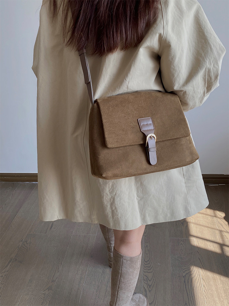 Damen Samt Schultertasche Im College Style Für Die Schulter_voghion.com