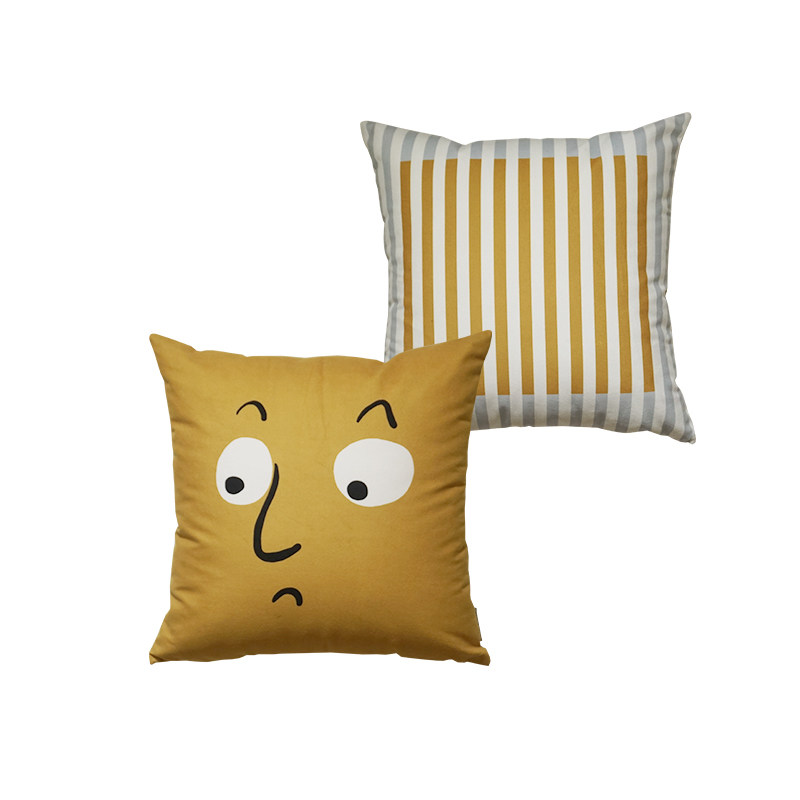 Draft CIAOGAO independent design emoji yí living room sofa pillow bed interesting cute pillow case