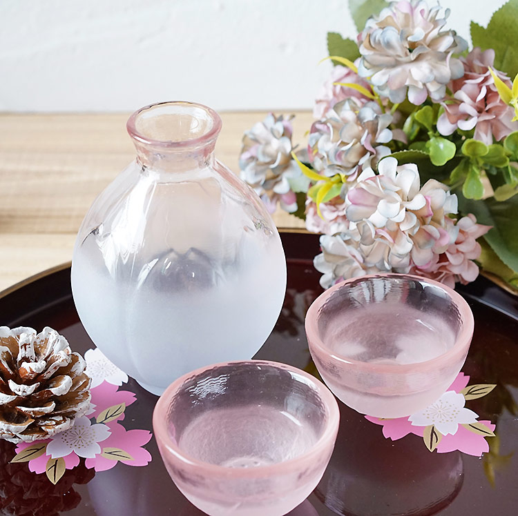 Spot Japan imported Hirota Hirota glass Cherry blossom jug Wine glass Glass Cherry blossom wine basket gift box