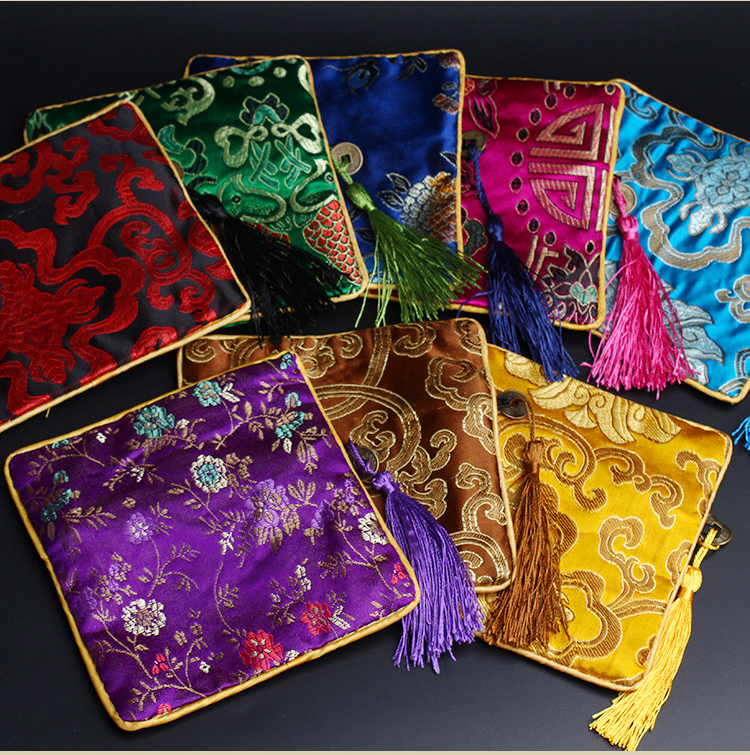 Buddha brand chain bag silk embroidery gift bag packaging bag jewelry bag storage bag brocade bag tassel bead bag