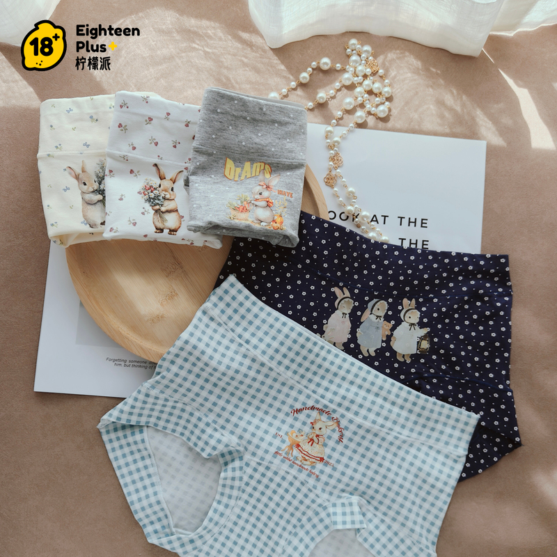 Antibacterial Cotton Rabbit Girl Plus-Size Underwear, Pure Cotton Crotch, Non-Binding, Mid-High Waist, Hip-Hugging Student Boxer Shorts Antibacterial Cotton Rabbit Girl Plus-Size Underwear, Pure Cotton Crotch, Non-Binding, Mid-High Waist, Hip-Hugging Student Boxer Shorts