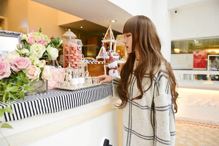 Perruque ANNA LUO  .  Les cheveux longs - Ref 2607400 Image 65