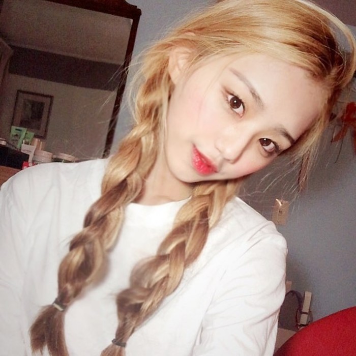 Perruque ANNA LUO  .  Long cheveux raides - Ref 2607326 Image 7