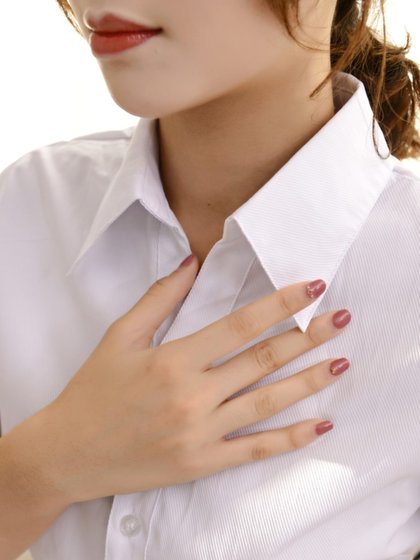 职业衬衫女短袖修身收腰白衣免商务正装竖纹工作气质宽松大码胖MM