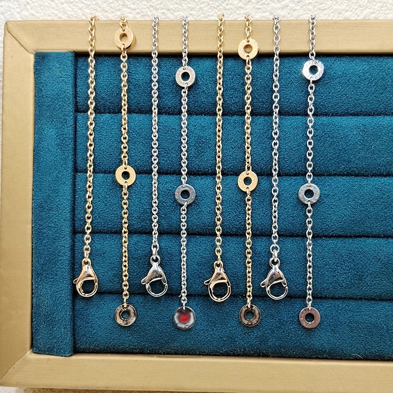 ブルガリのスターリングシルバーの小さなウエストネックレス、メンズ延長チェーンの交換用チャリティーモデル、リトルレッドマンシングルチェーンアクセサリーに適しています。