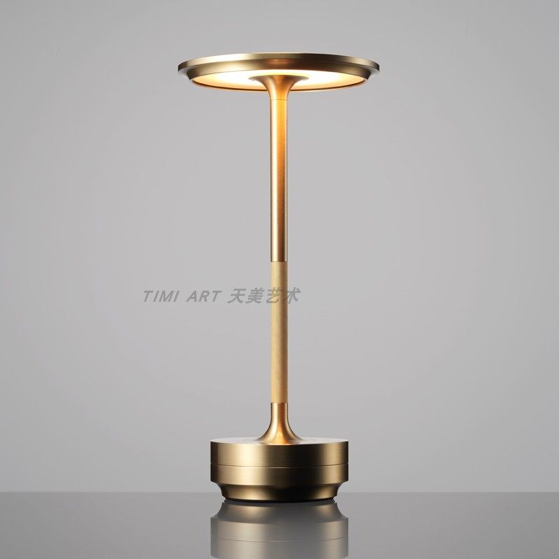 Extremely simple yellow bronze color drawing texture rechargeable touch switch led small night light bar desk desk desk lamp-Taobao