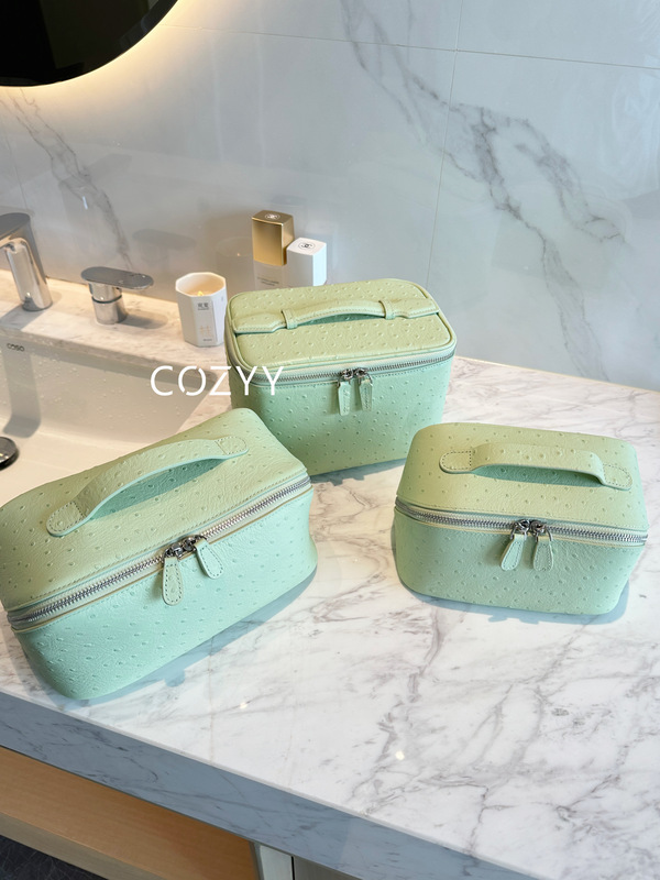 Niche ins Style Large-Capacity Ostrich-Pattern First-Layer Cowhide Makeup Storage Bag, Portable Travel Toiletry Bag
