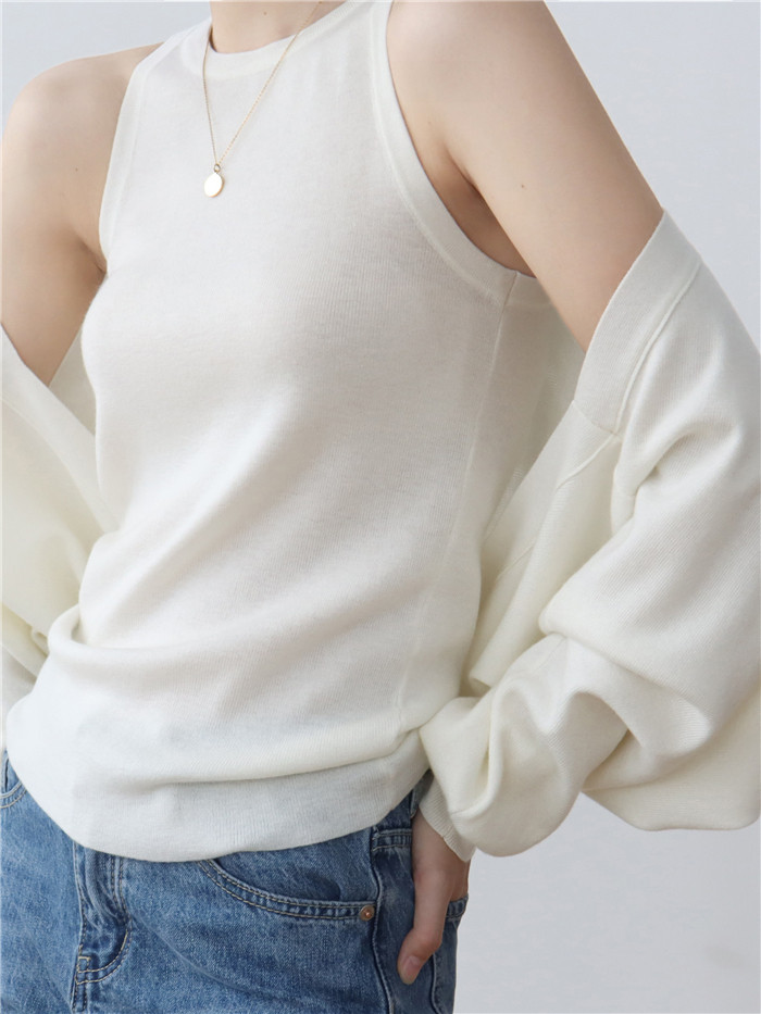 The new 2022 autumn collection of woolen knitted cardigan for women features a loose-fitting shawl with a laid-back style. It is a one-piece solid-color outerwear with a small coat pic 20
