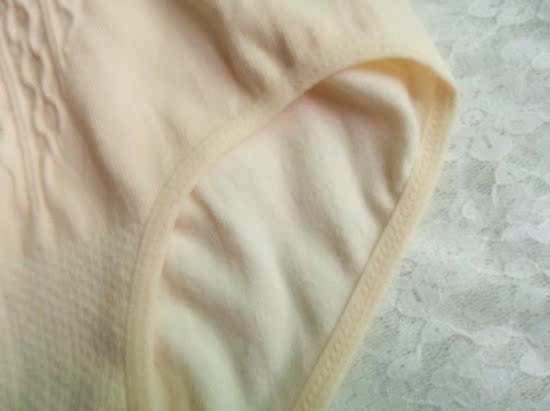 CD transvestite giả nam-nữ đồ lót eo cao không có dấu vết bụng định hình quần gợi cảm eo nhỏ nóng bỏng bộ đồ lót nữ de thương