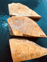 Italy Spain Greece Algeria Heather Large Number 1085 The price of the three pieces in the picture