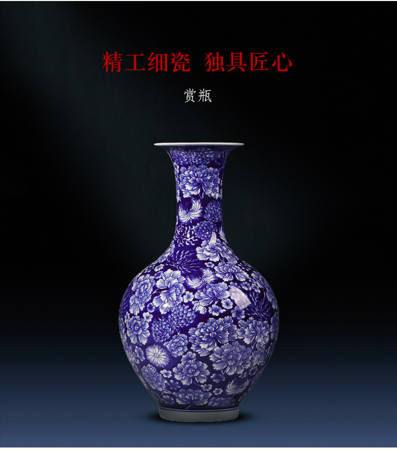 Jingdezhen ceramic bottle is blue and white porcelain vase furnishing articles archaize sitting room flower arranging Chinese TV ark, home decoration