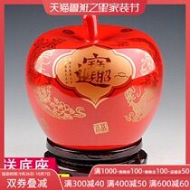 Jingdezhen Ceramic Vase ornaments Chinese Red Apple modern Chinese home wine cabinet decorations with lid