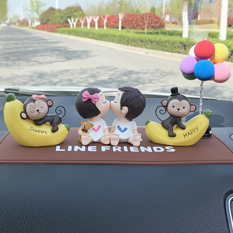Cartoon car ornaments cute car decoration couple doll creative car decoration accessories car supplies love monkey
