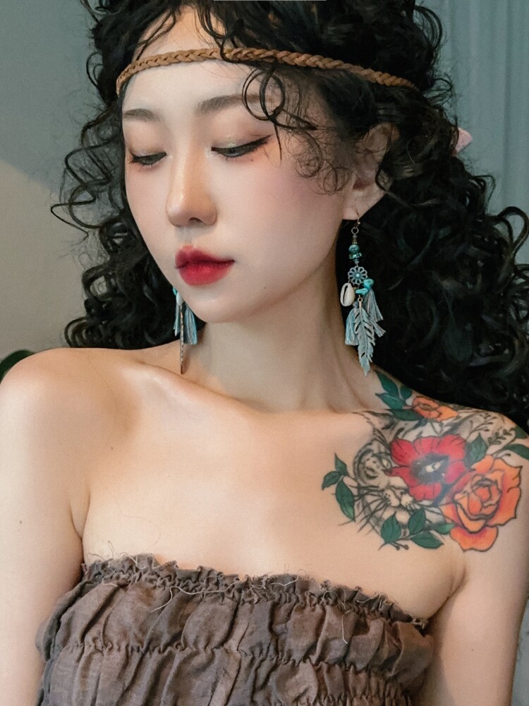 25SUMMER Tribal Princess Wandering Style Distressed Feather Tassel Earrings Retro Ethnic Style Earrings for Women