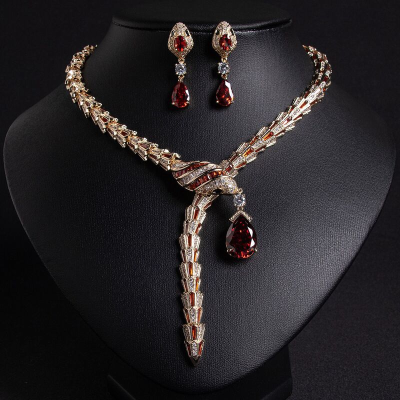 European and American Cross-Border Style Jewelry, Year of the Snake, Snake-Themed Diamond-Encrusted Necklace, Vintage, Elegant, Light Luxury Style, Collarbone Chain, New Model for Women European and American Cross-Border Style Jewelry, Year of the Snake, Snake-Themed Diamond-Encrusted Necklace, Vintage, Elegant, Light Luxury Style, Collarbone Chain, New Model for Women
