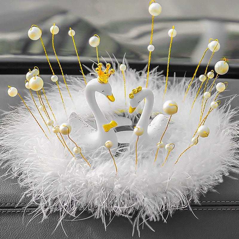 Car swing piece on-board internet red 2021 new swan interior decoration in interior decoration in interior accessories car