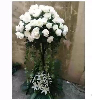 Funeral funeral arrangement mourning funeral dead 1 8 meters xian hua lan wreath distribution funeral home city of direct delivery