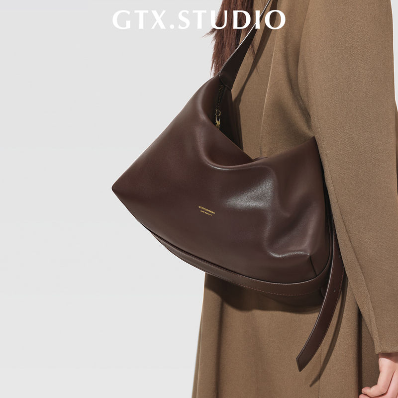 Gutianxi Niche Genuine Leather Tote Bag 2026 Lazy Style Commuting Large Capacity Relaxed Hobo Crossbody Large Bag for Women Gutianxi Niche Genuine Leather Tote Bag 2026 Lazy Style Commuting Large Capacity Relaxed Hobo Crossbody Large Bag for Women
