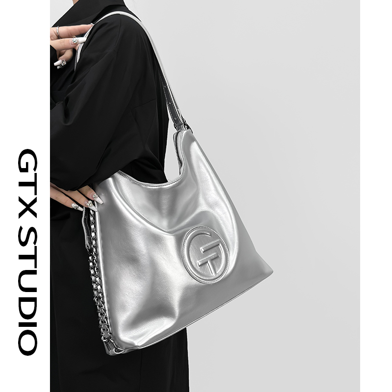 Gutianxi】Niche Tote Bag for Women, Large Capacity, Soft Cowhide, Silver, Minimalist Hobo, High-End Commuter Backpack