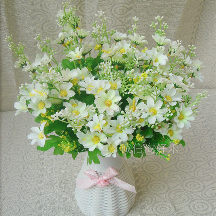 Qingming Day Cemetery with bouquet cemetery plastic flowers to grave gravestone sacrificial flower gravestone simulation flower