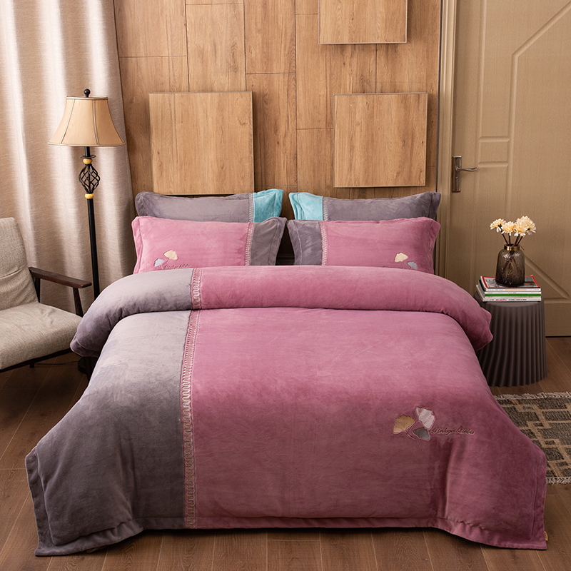 Upscale Iceland Zhen cotton suede Four pieces New Chinese quilts with cover-up bed linen Double face Milk suede Embroidery Bed Bedding